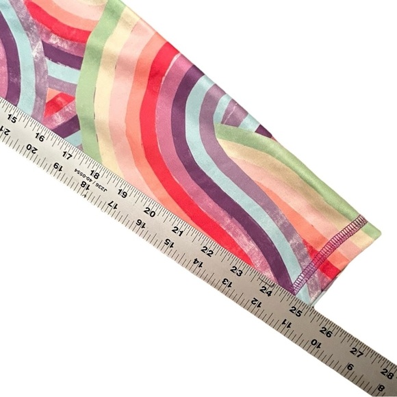 WILDFOX Soleil 7/8 Legging sz XS Rainbow Stripe High Waisted NWT $88 #IP134476 - Picture 6 of 8